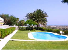 Ferienhaus über dem Golfplatz von Maspalomas... Pool beheizt + W-Lan